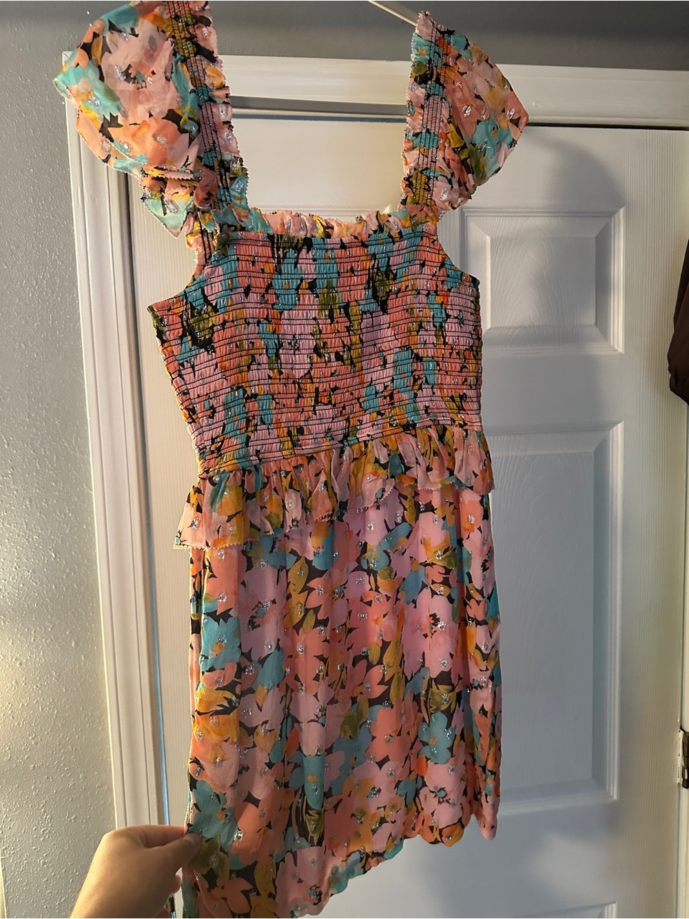 Saylor Floral Smocked Ruffle Sleeve Blouse Small EUC - Picture 7 of 9